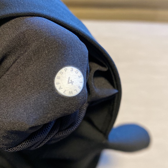 Lululemon shorts - Picture 3 of 7